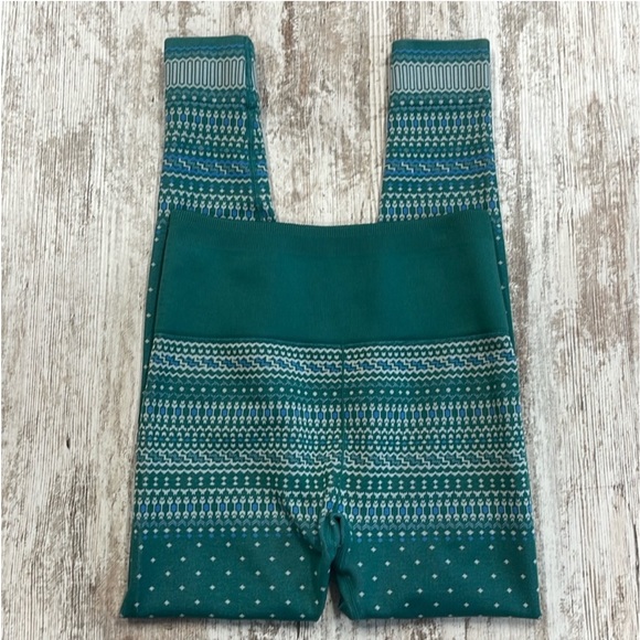 Fabletics Dark Jade High-Waisted Fair Isle
Leggings - Picture 4 of 10